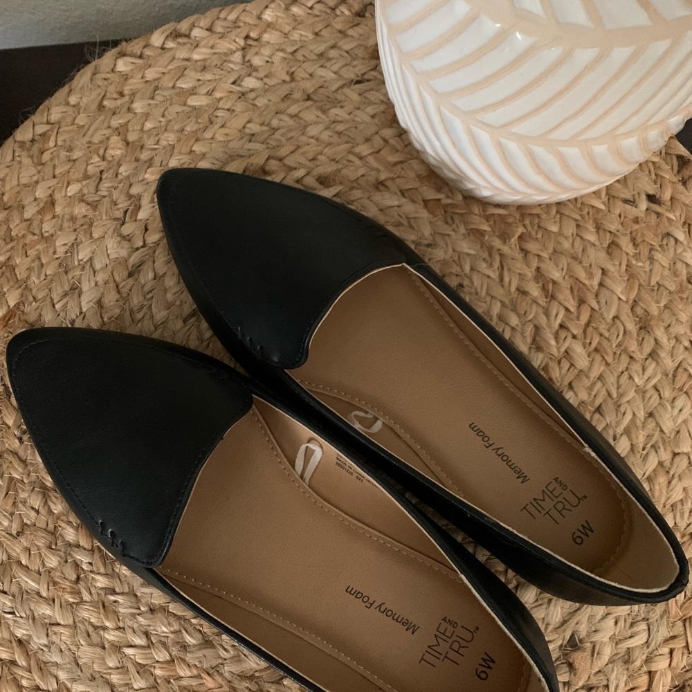 Time & Tru Flats